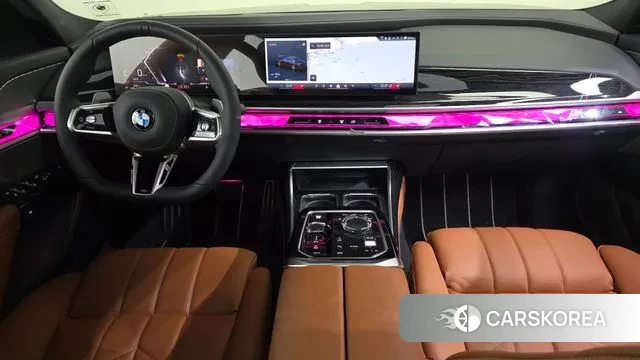 BMW 7 Series (G70) id 3462032 из Кореи 17