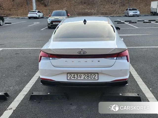 Hyundai Avante Hybrid (CN7) id 3644101 из Кореи 17