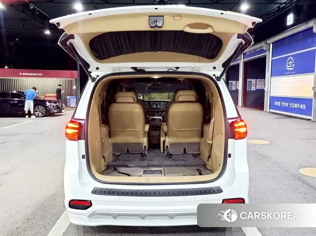 Kia The New Carnival id 2995605 из Кореи 17