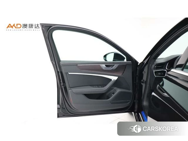 Audi A6L id 4238699 из Китая 7