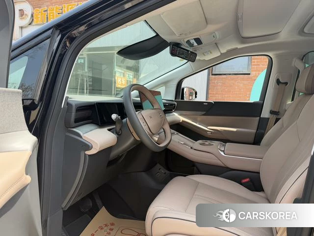 Xiaopeng Motors Xiaopeng X9 id 4253019 из Китая 7