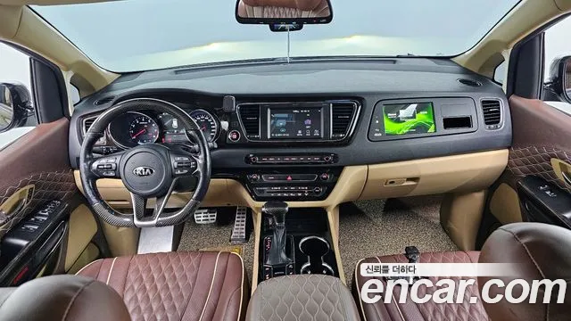 Kia The New Carnival id 2501010 из Кореи 17