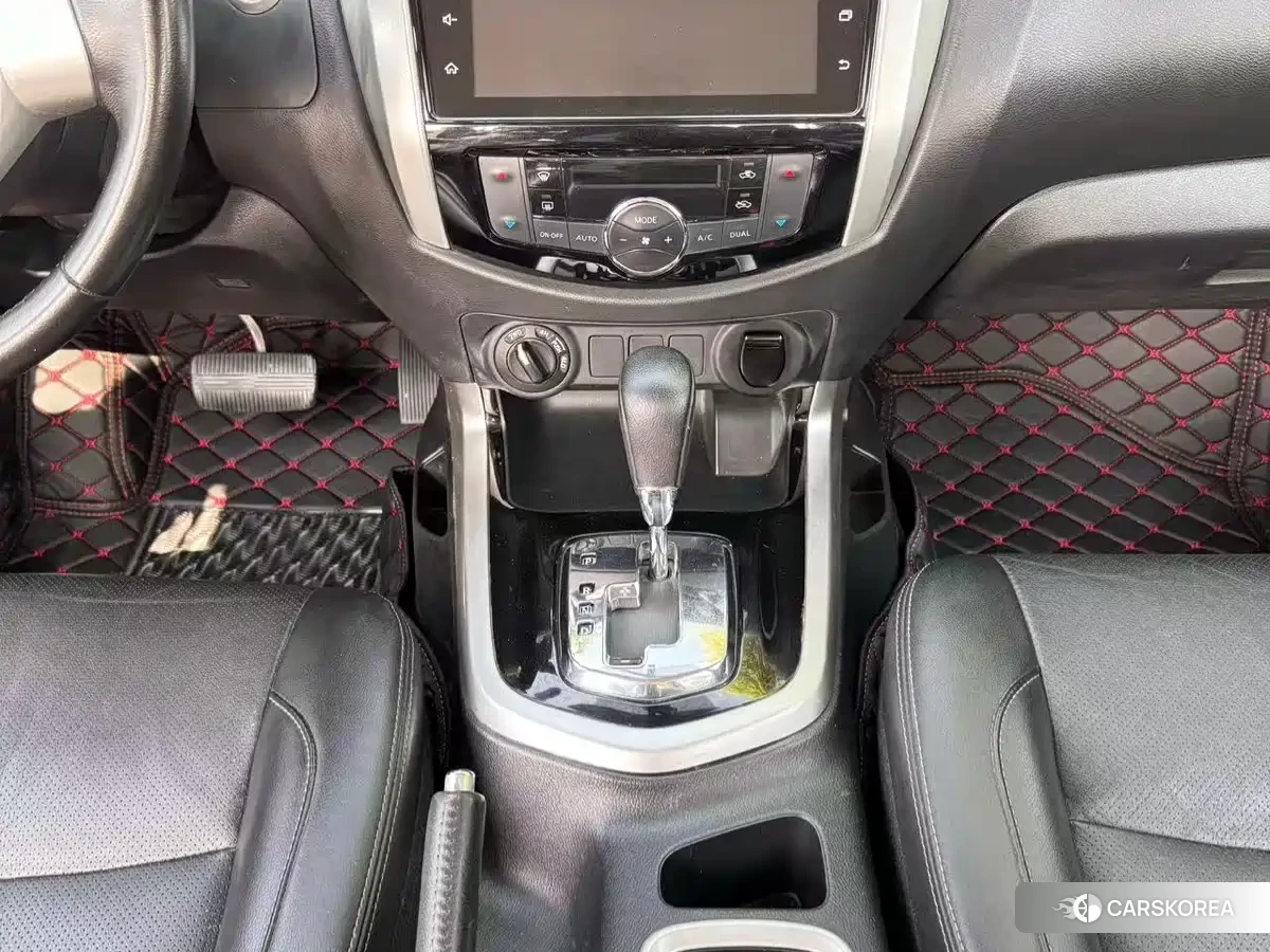 Nissan Navara id 4559780 из Китая 19