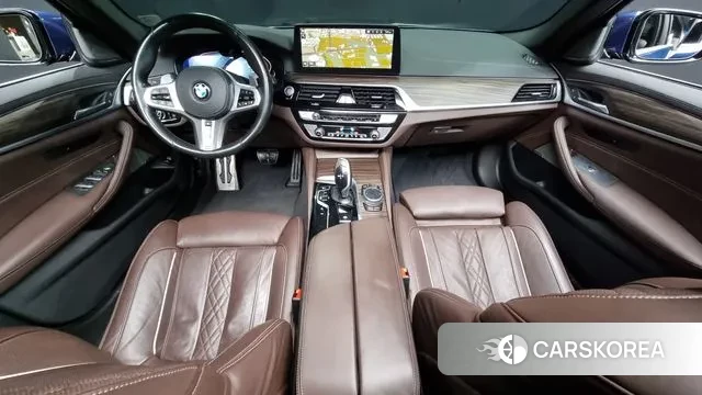 BMW 5 Series (G30) id 3443842 из Кореи 17