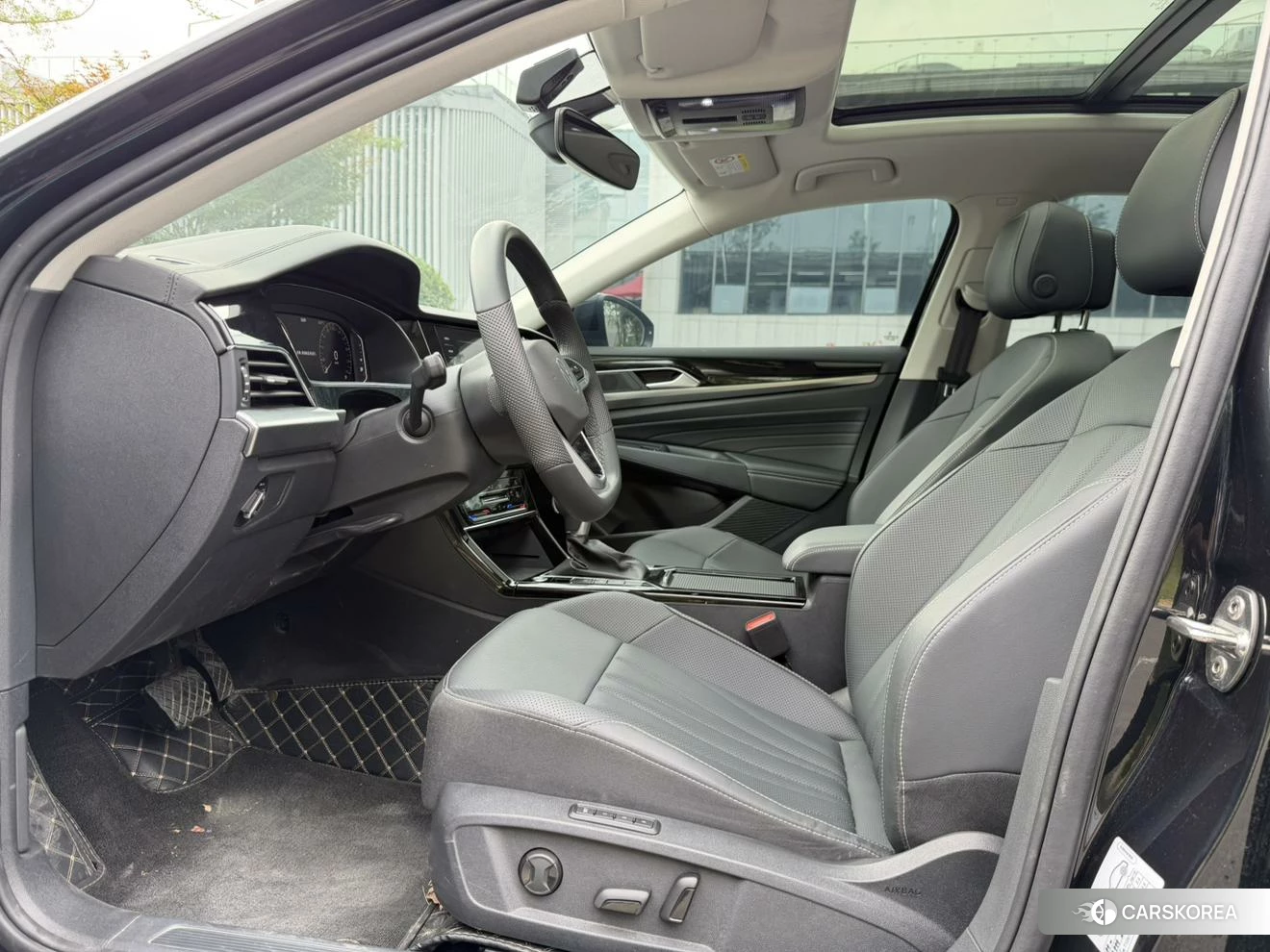 Volkswagen Passat id 4512753 из Китая 11