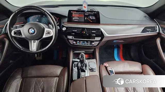 BMW 5 Series (G30) id 3552175 из Кореи 17