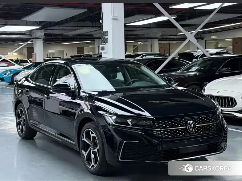 Volkswagen Passat id 4546468 из Китая 7