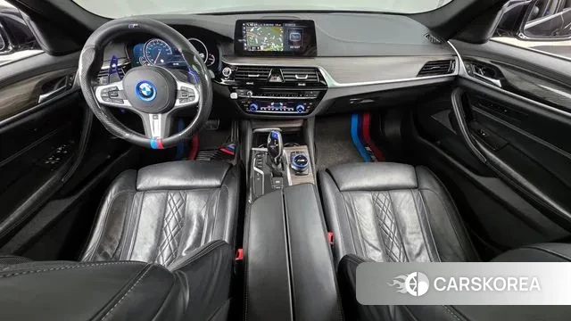 BMW 5 Series (G30) id 3455166 из Кореи 17