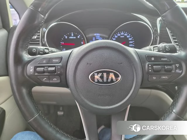 Kia The New Carnival id 4557605 из Кореи 17