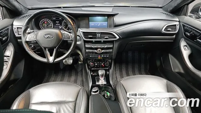 Infiniti Q30 id 2840005 из Кореи 17