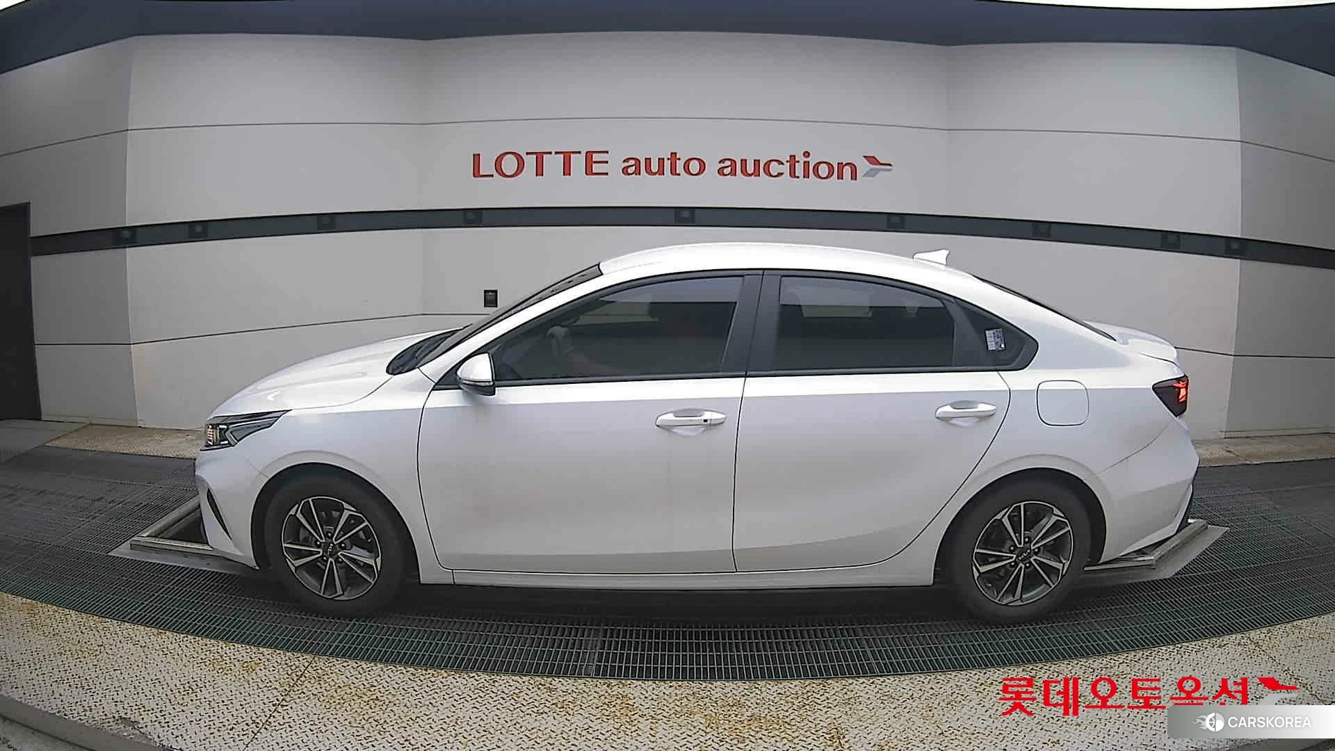 Kia K3 id 4674216 из Кореи 34