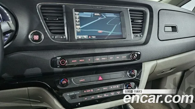 Kia The New Carnival id 2566585 из Кореи 17