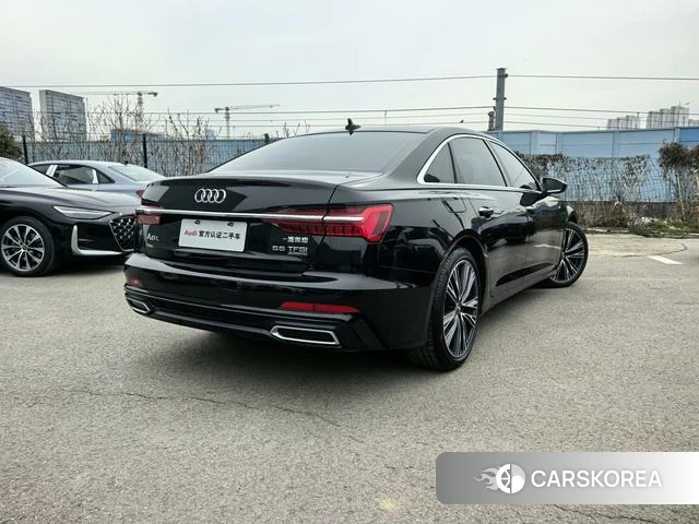 Audi A6L id 3890636 из Китая 9