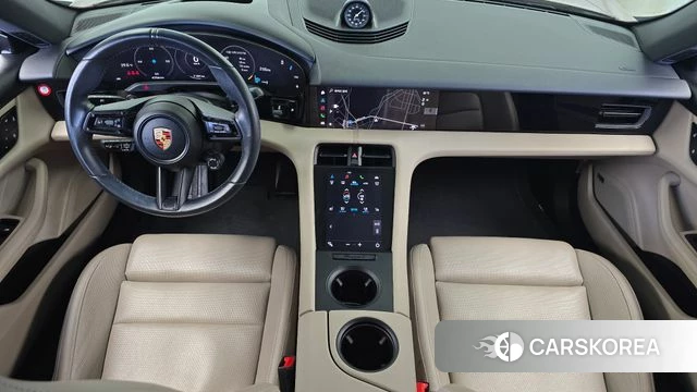 Porsche Taycan id 4854196 из Кореи 17