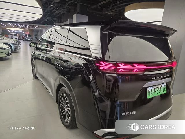 Denza D9 DM id 3857839 из Китая 8