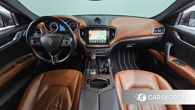 Maserati Ghibli id 3582925 из Кореи 17