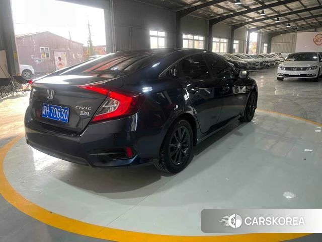 Honda Civic id 4276046 из Китая 7