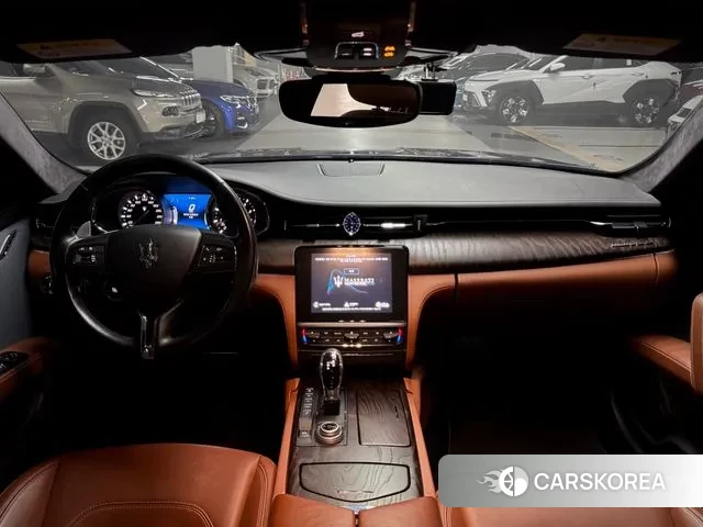 Maserati Quattroporte id 3451599 из Кореи 17