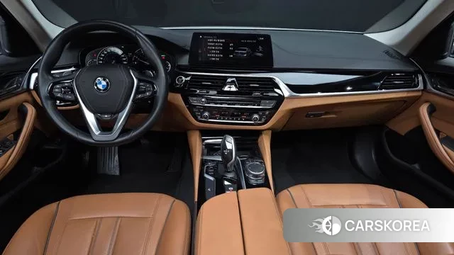 BMW 5 Series (G30) id 3470001 из Кореи 17