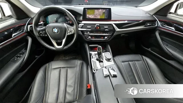 BMW 5 Series (G30) id 3344669 из Кореи 17