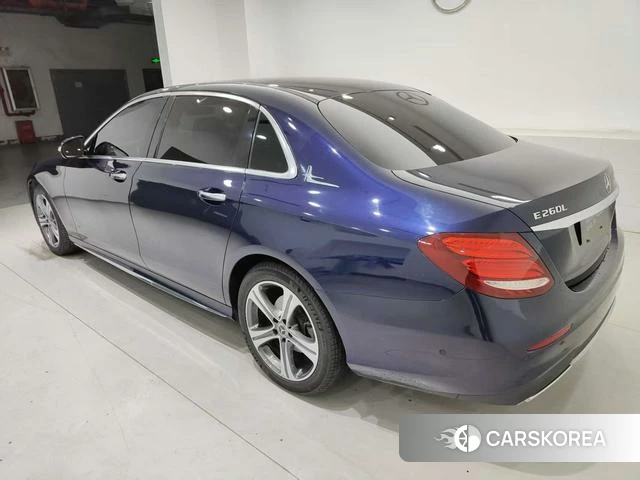 Mercedes-Benz E-class id 3882326 из Китая 19