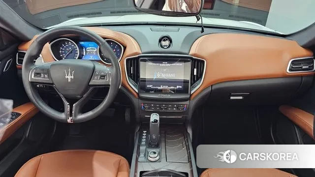 Maserati Ghibli id 2976260 из Кореи 17