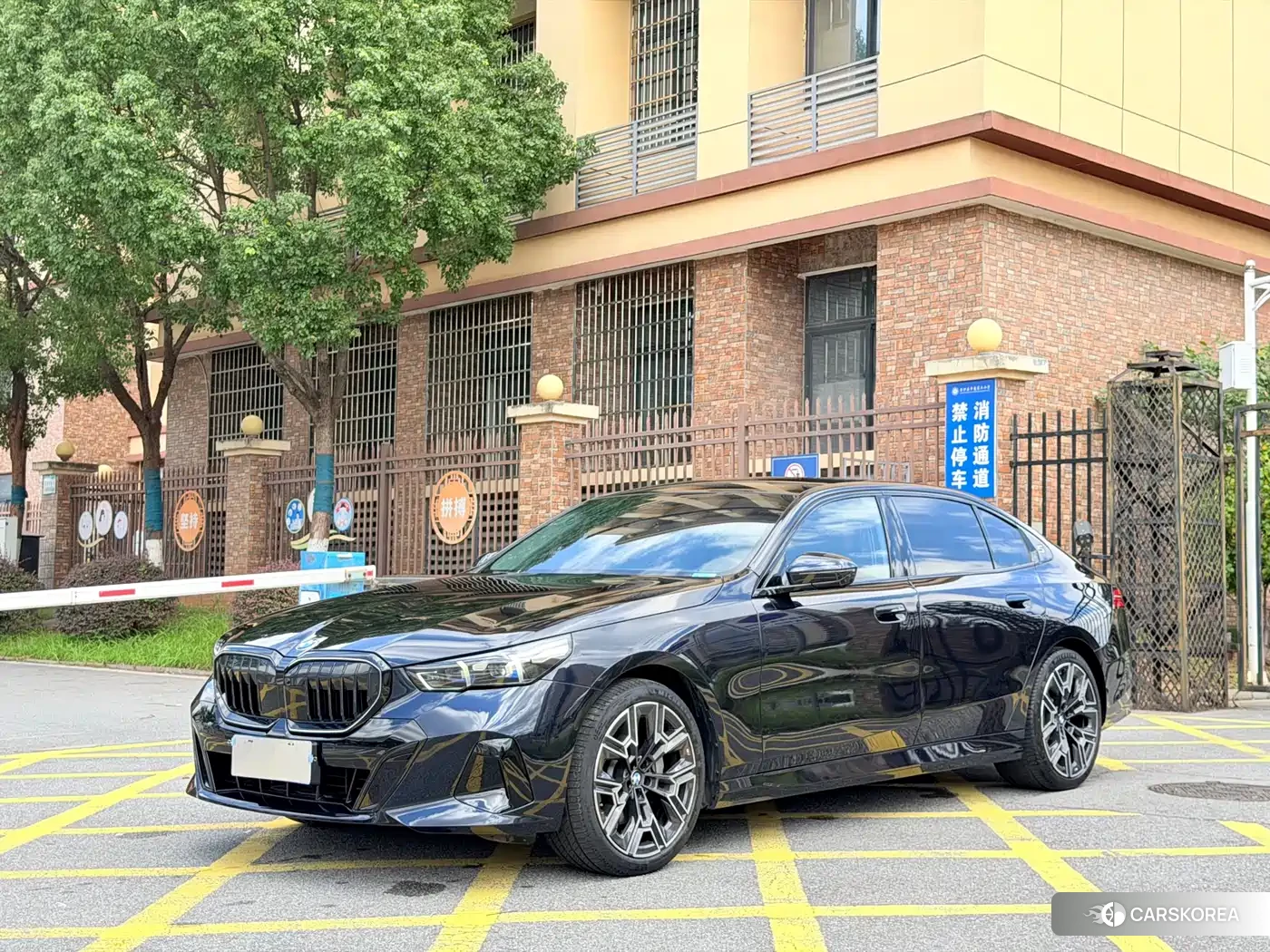 BMW 5 series id 4553756 из Китая 16