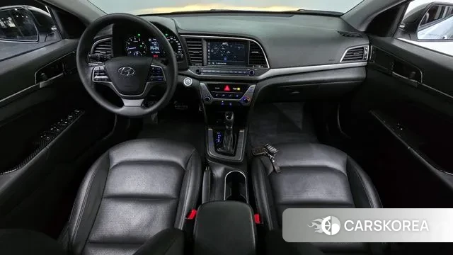 Hyundai Avante AD id 3656927 из Кореи 17