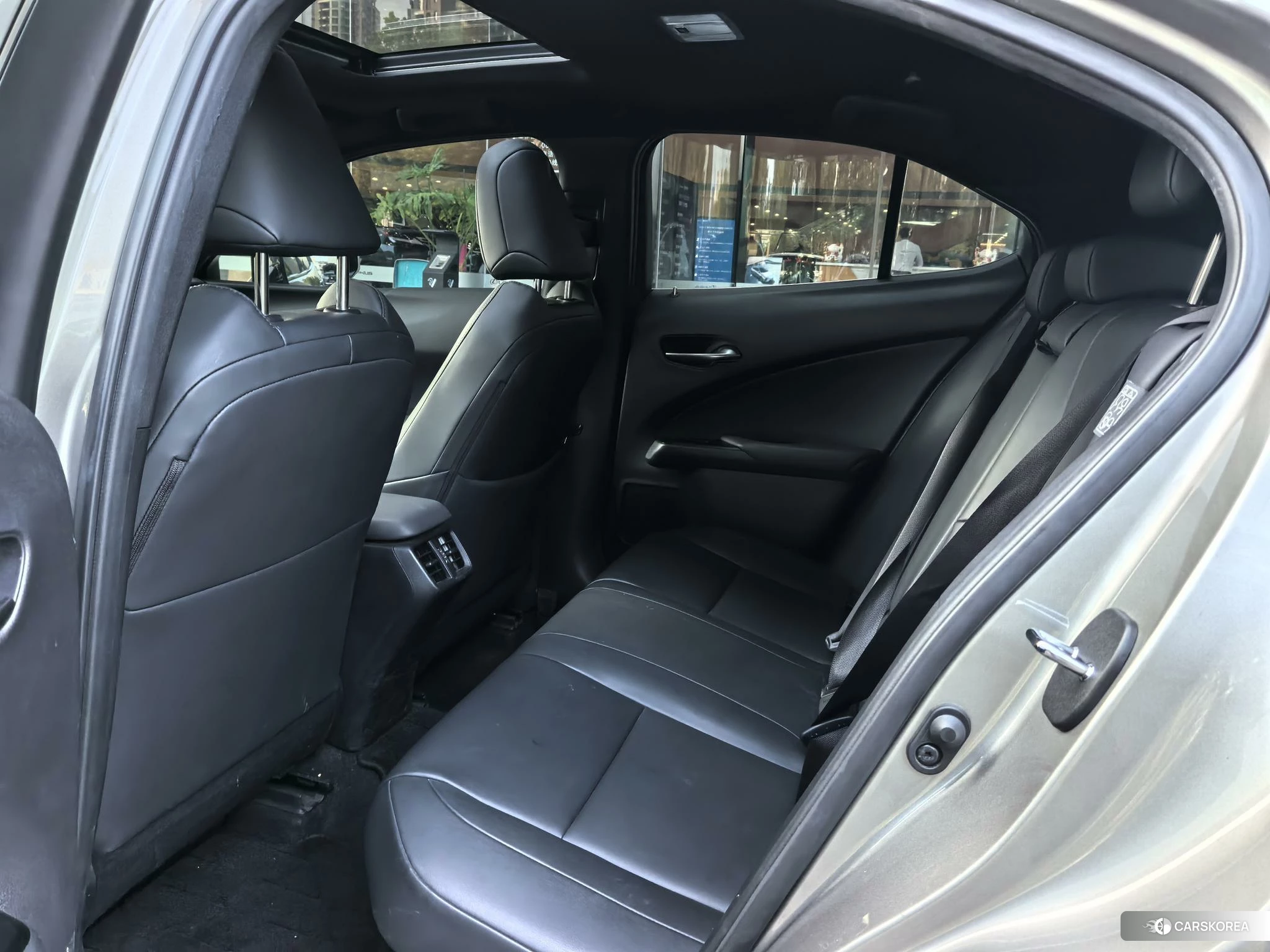 Lexus UX id 4440982 из Китая 14