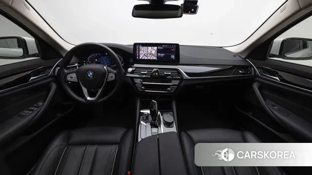 BMW 5 Series (G30) id 3787750 из Кореи 17