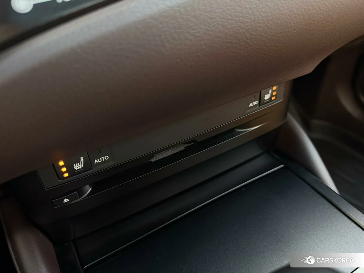 Lexus ES id 4512403 из Китая 17
