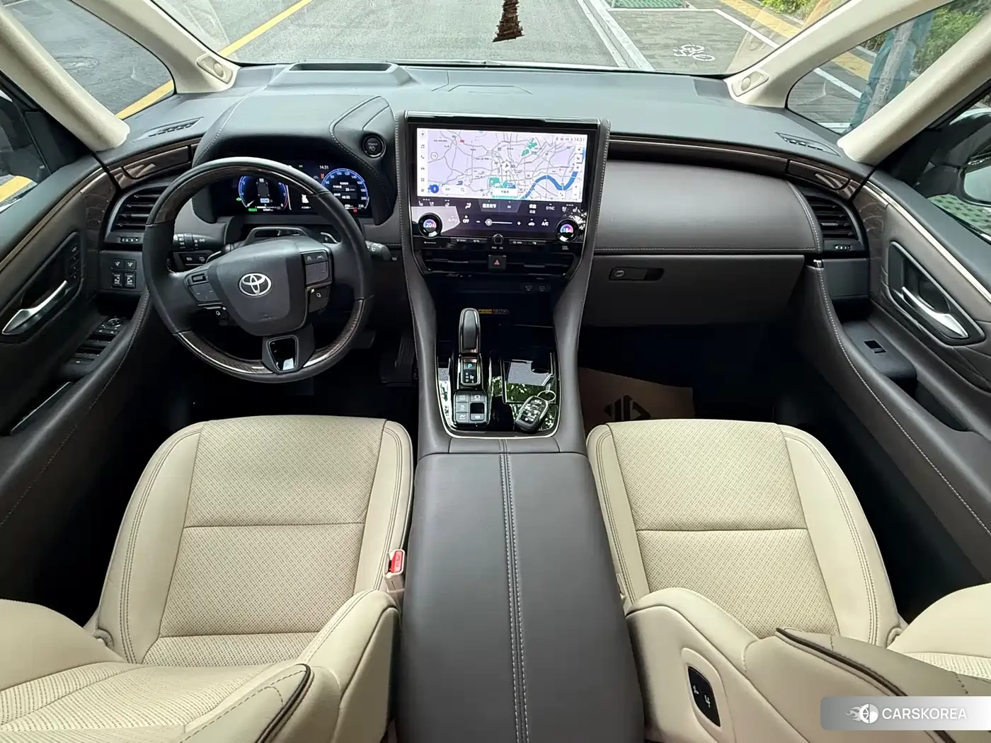 Toyota Elfa id 4655065 из Китая 7