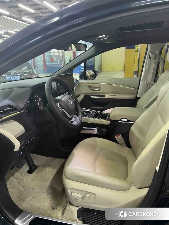 Toyota Grevia id 4261753 из Китая 7
