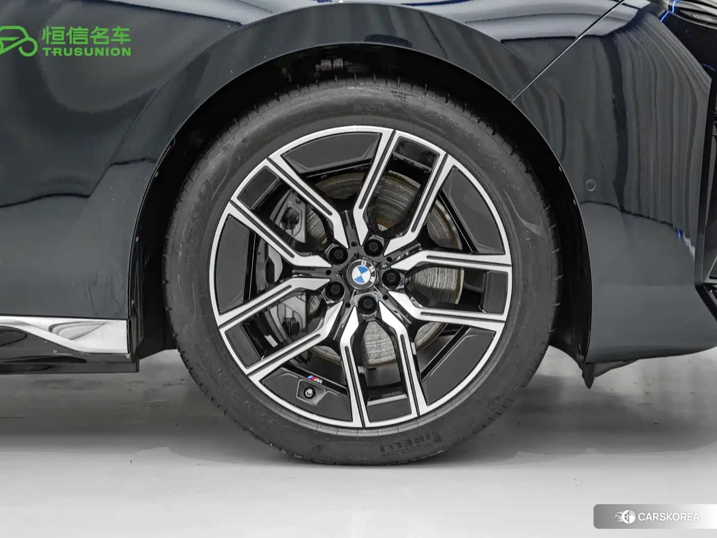 BMW i7 id 4515417 из Китая 17