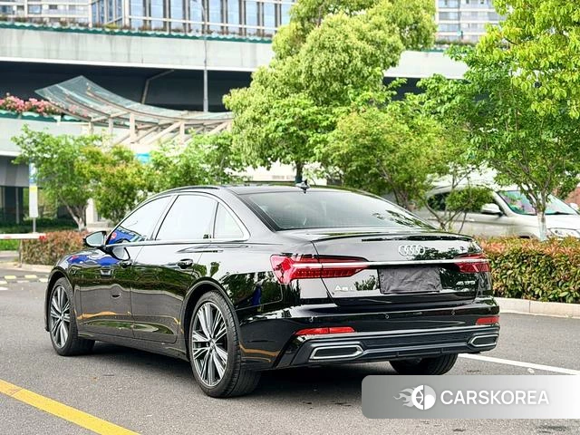 Audi A6L id 4300993 из Китая 20