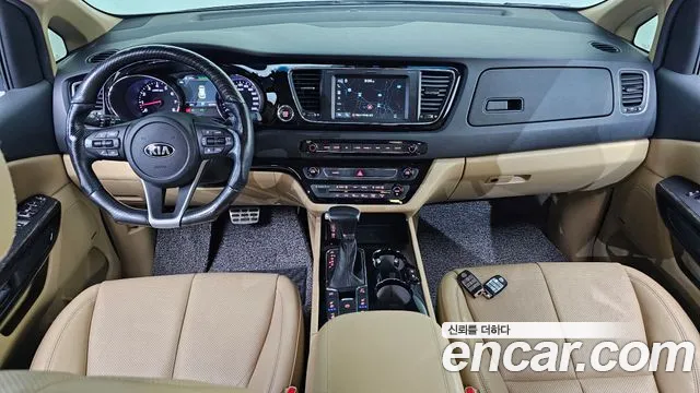 Kia The New Carnival id 2677196 из Кореи 17