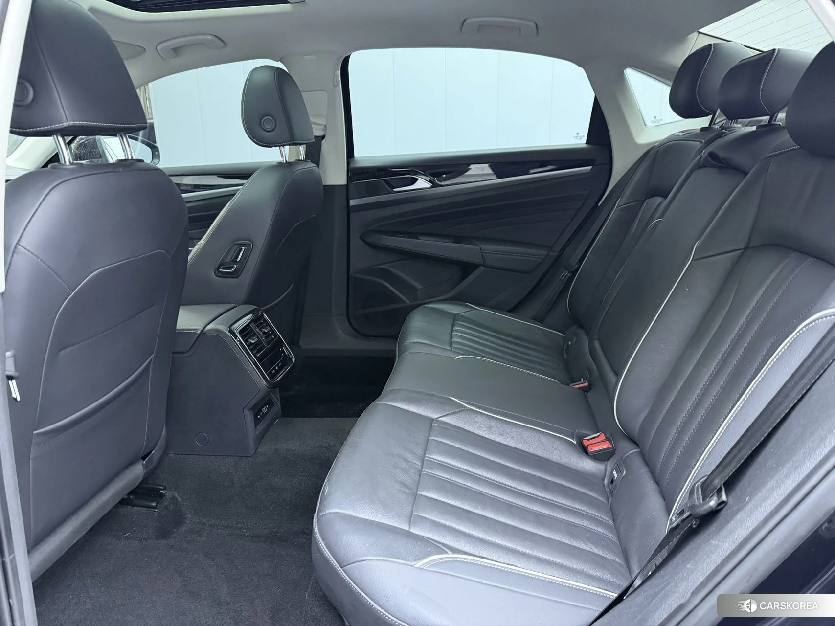 Volkswagen Passat id 4461476 из Китая 9