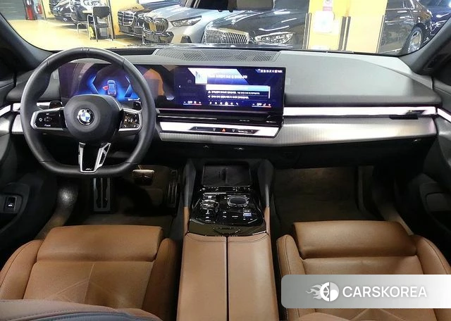 BMW 5 Series (G60) id 4248792 из Кореи 17