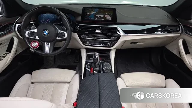 BMW 5 Series (G30) id 3760807 из Кореи 17