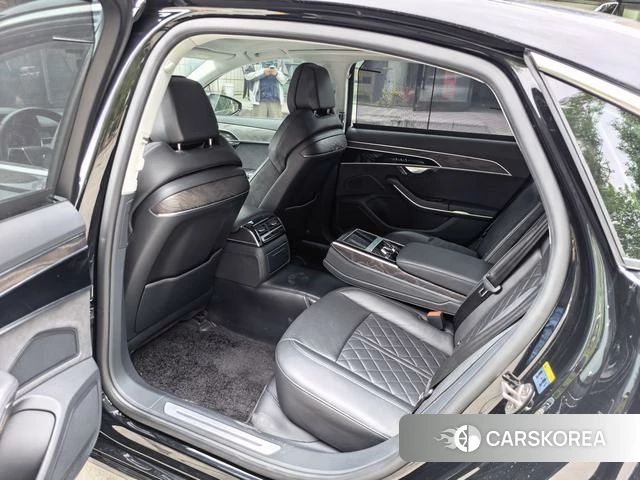 Audi A8 id 4335013 из Китая 7