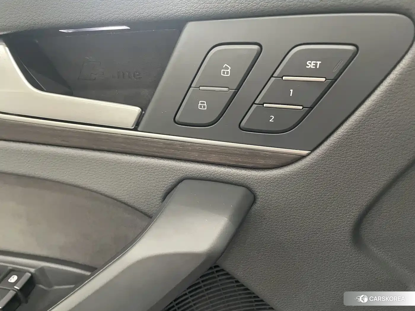 Audi Q5L id 4644466 из Китая 20