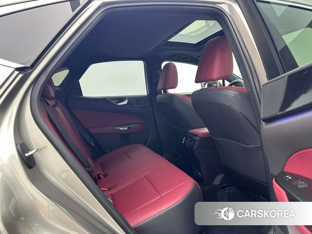 Lexus NX id 3902329 из Китая 29