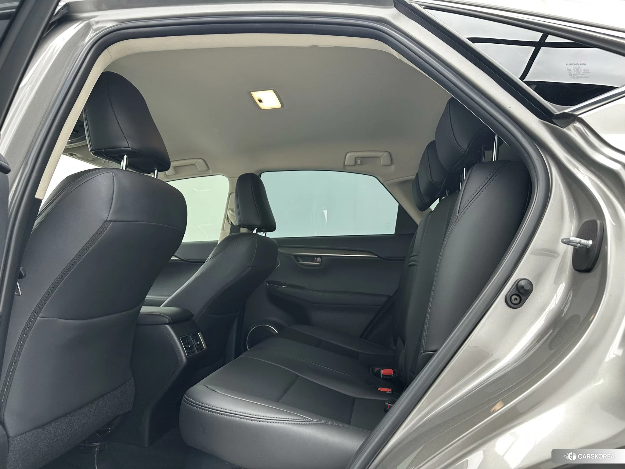 Lexus NX id 4479684 из Китая 15