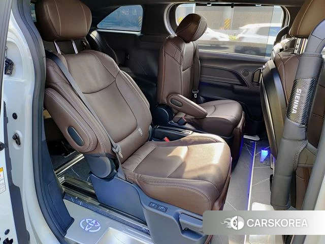 Toyota Saina id 4261000 из Китая 7