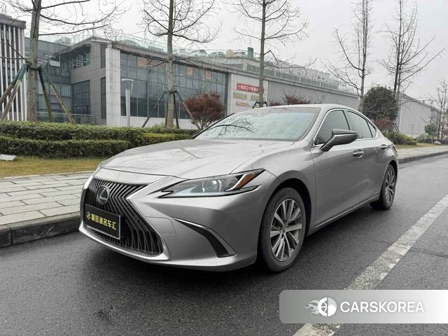Lexus ES id 4273751 из Китая 7