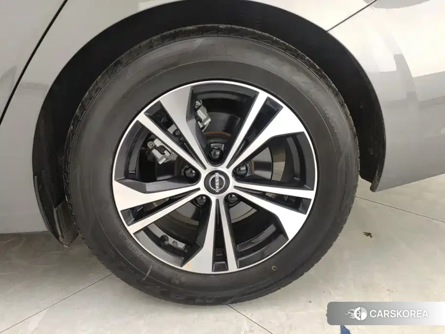 Nissan Sylphy id 4583739 из Китая 13