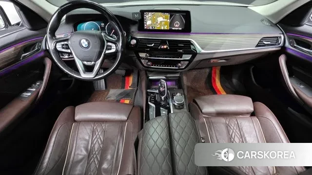 BMW 5 Series (G30) id 3778819 из Кореи 17