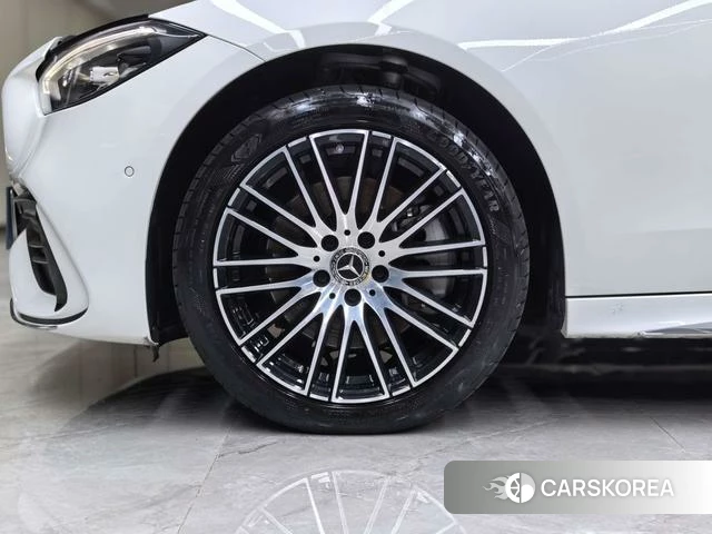Mercedes-Benz Class C id 4359215 из Китая 34