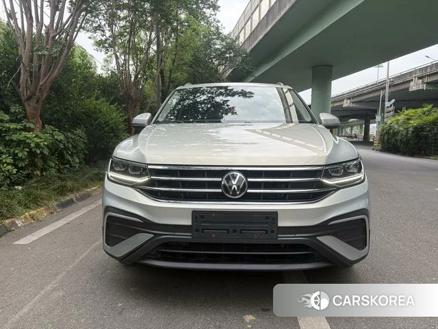 Volkswagen Tiguan L id 4374637 из Китая 16