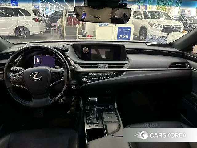 Lexus ES id 4392390 из Китая 7